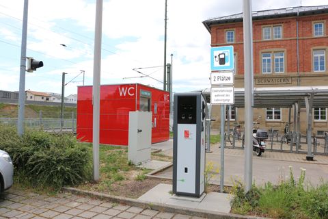 Ladesäule am Bahnhof