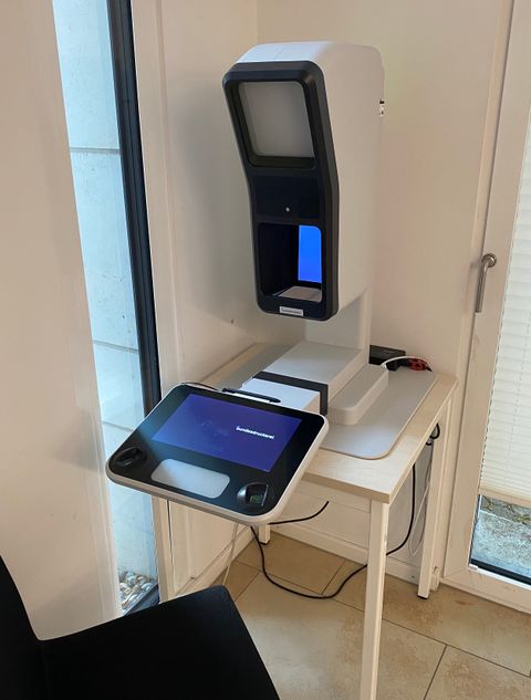 Terminal für biometrische Passfotos im Rathaus Schwaigern