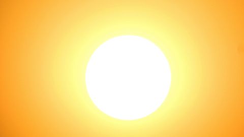 Sonne brennt erbarmungslos und sorgt für extrem hohe Temperaturen